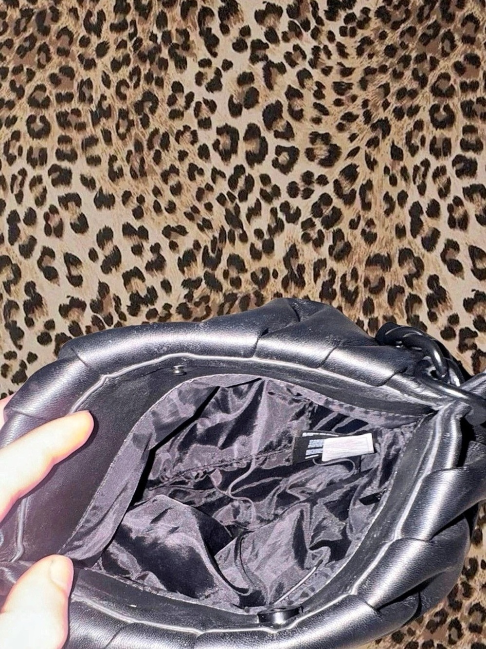 Kendall & Kylie Black leopard print Shoulder Bag - Picture 6 of 6